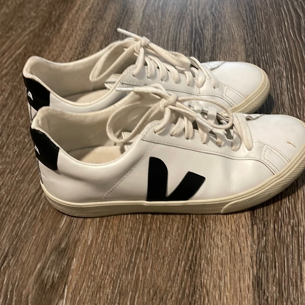 Veja sneakers